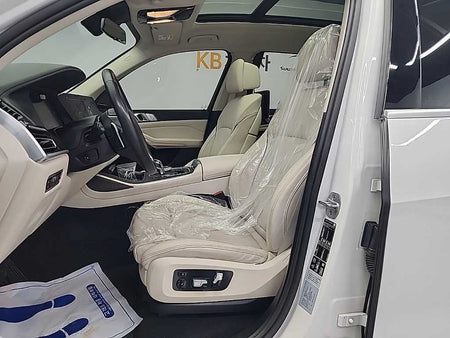 BMW X7 — photo 11