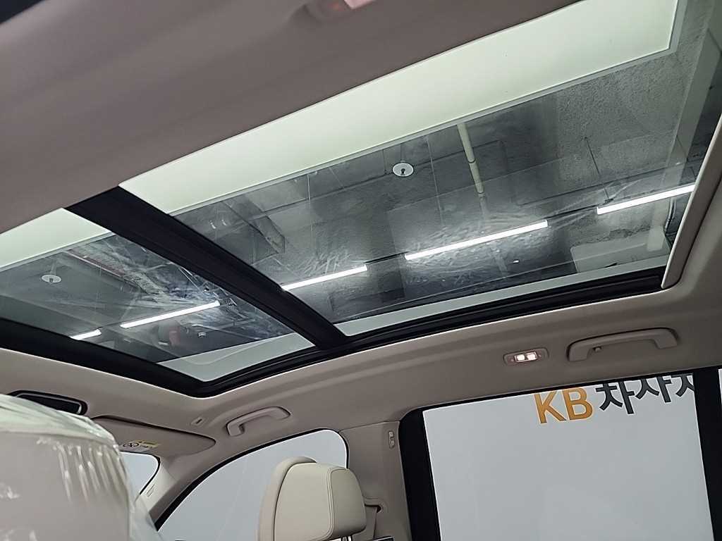 BMW X7 — photo 16