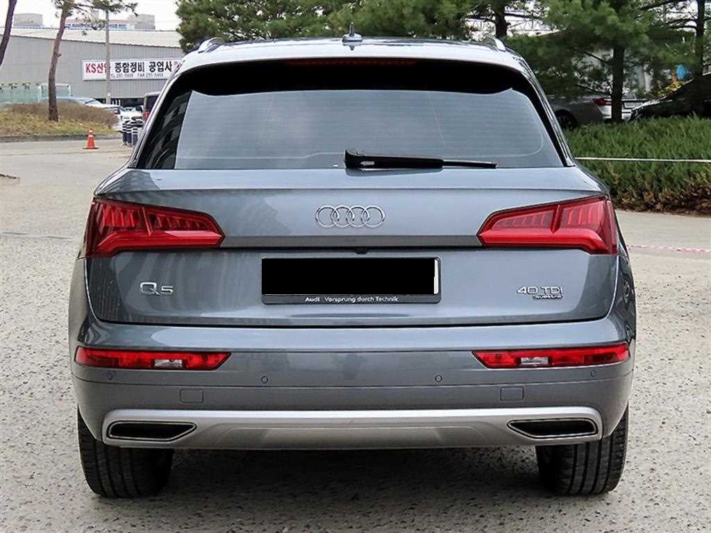 Audi Q5 — photo 04