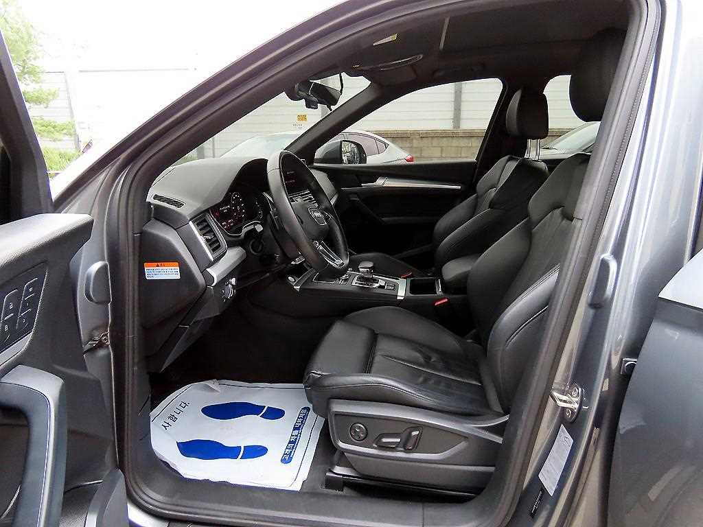 Audi Q5 — photo 05