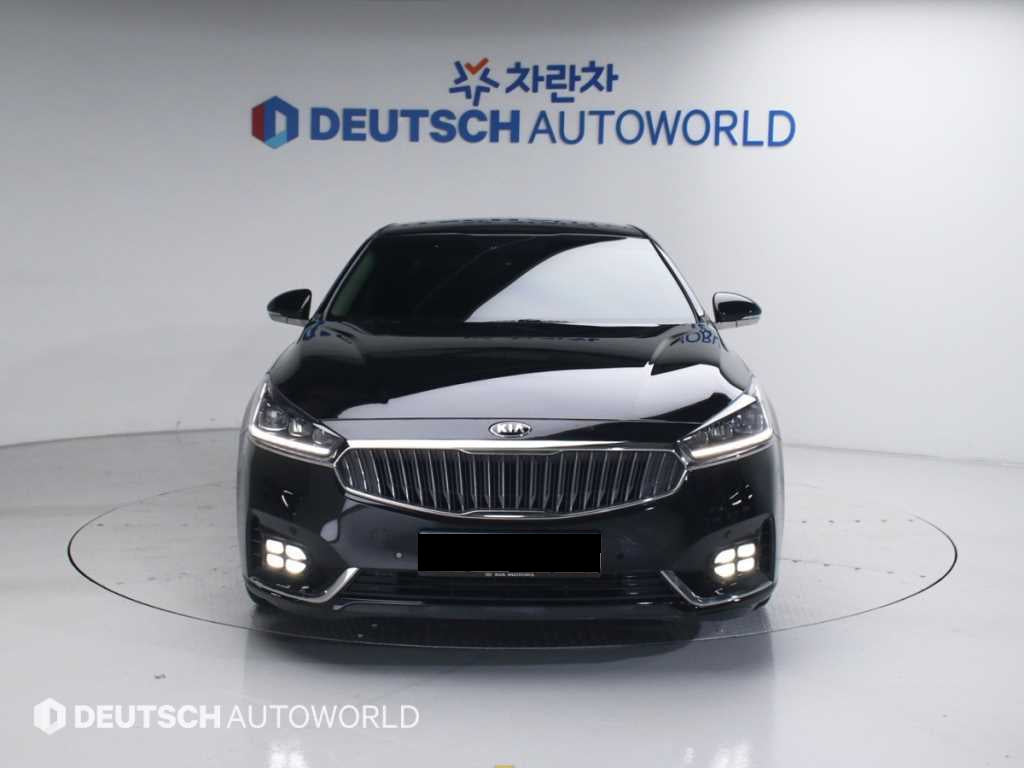 Kia K7 — photo 03