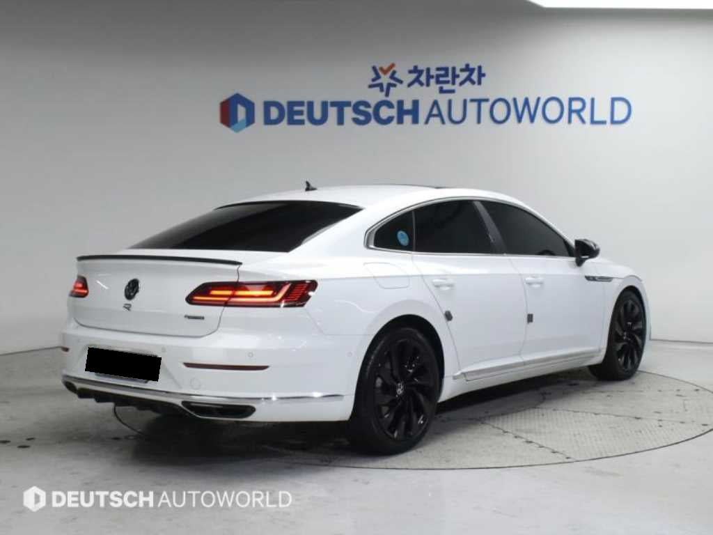 Volkswagen Arteon — photo 03