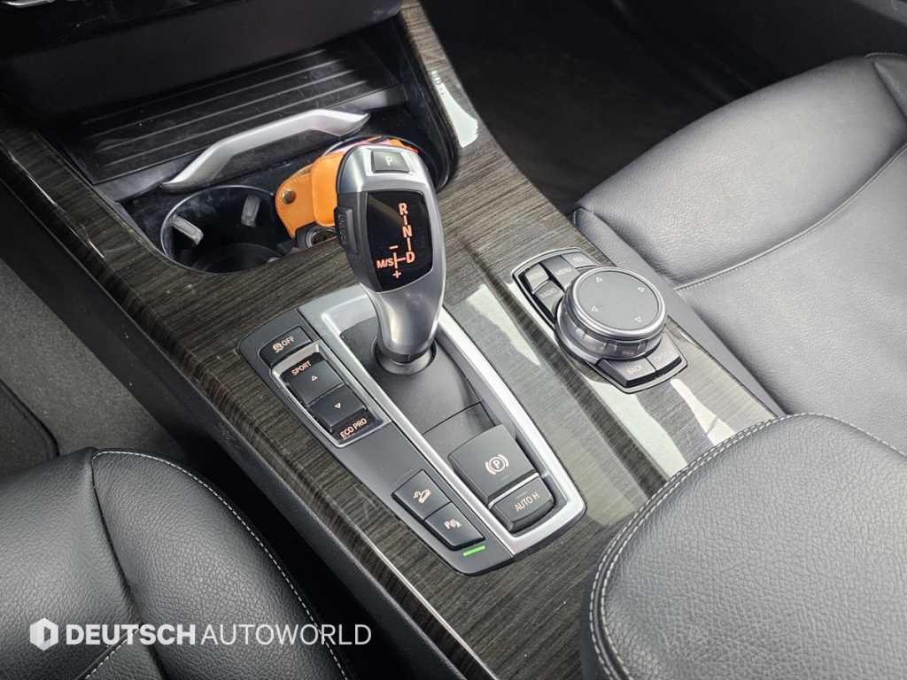 BMW X4 — photo 09
