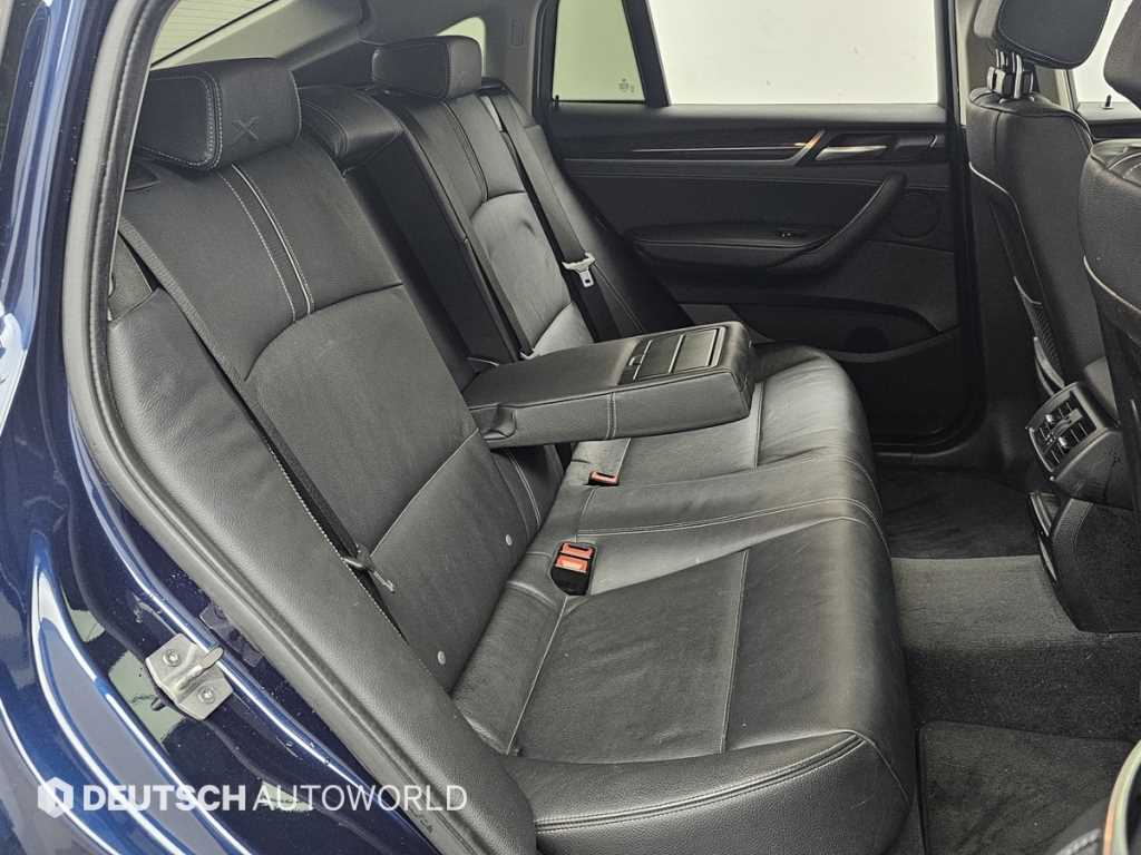 BMW X4 — photo 12