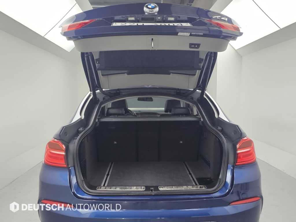 BMW X4 — photo 19