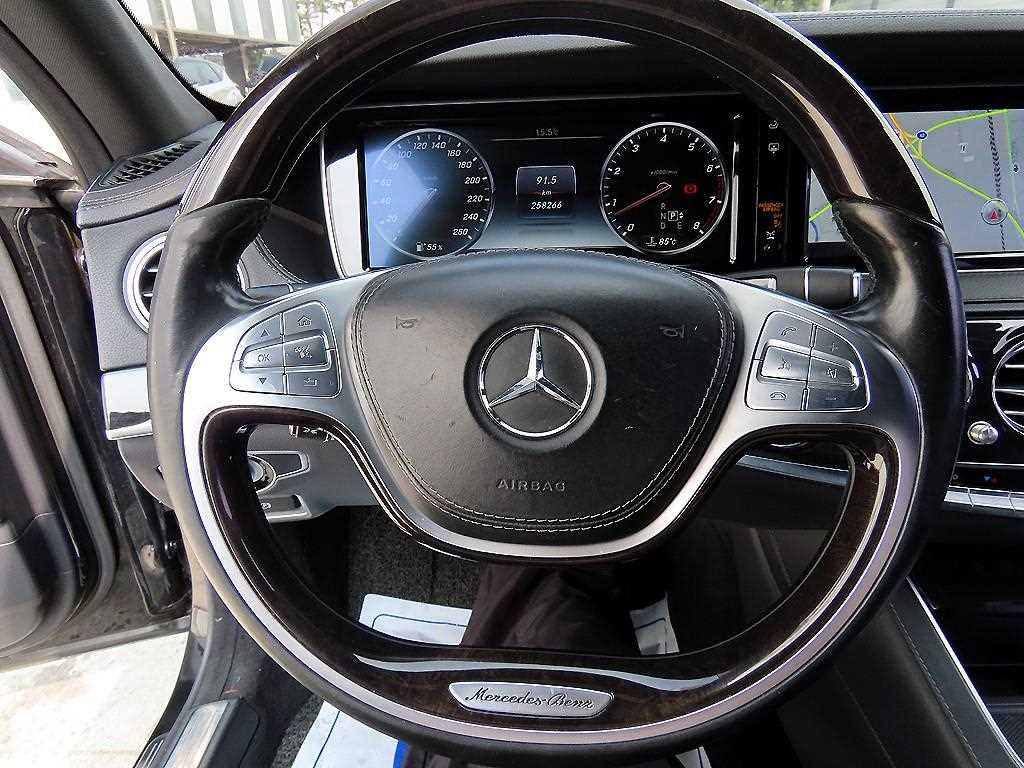 Mercedes-Benz S-Class — photo 08