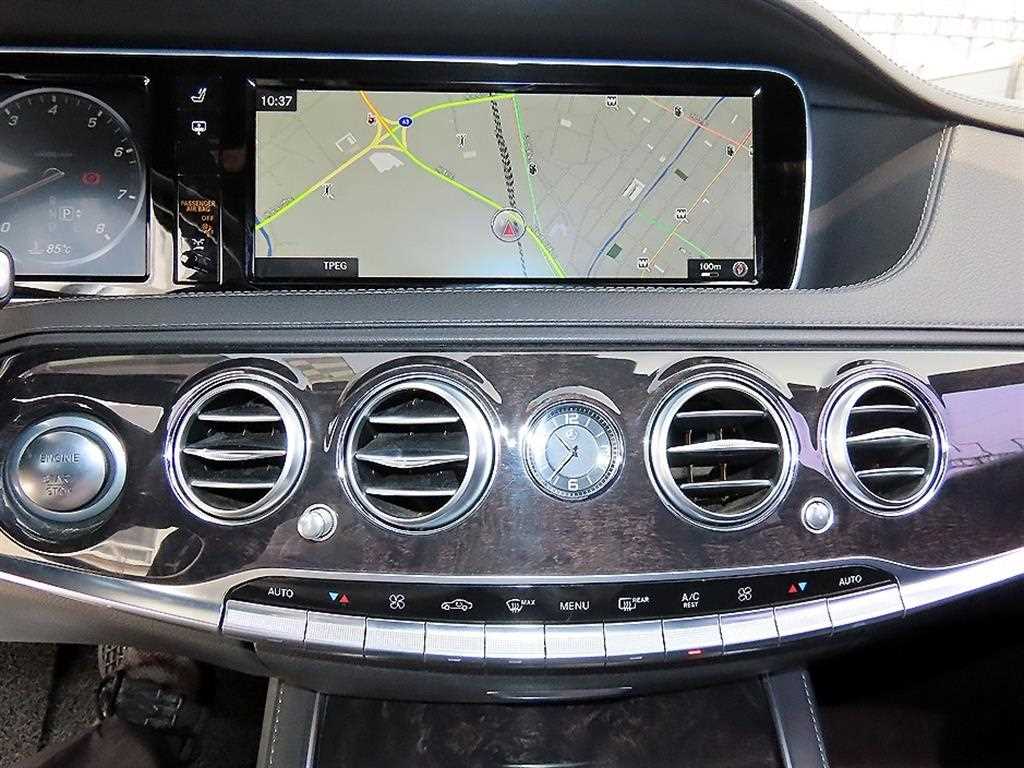 Mercedes-Benz S-Class — photo 13