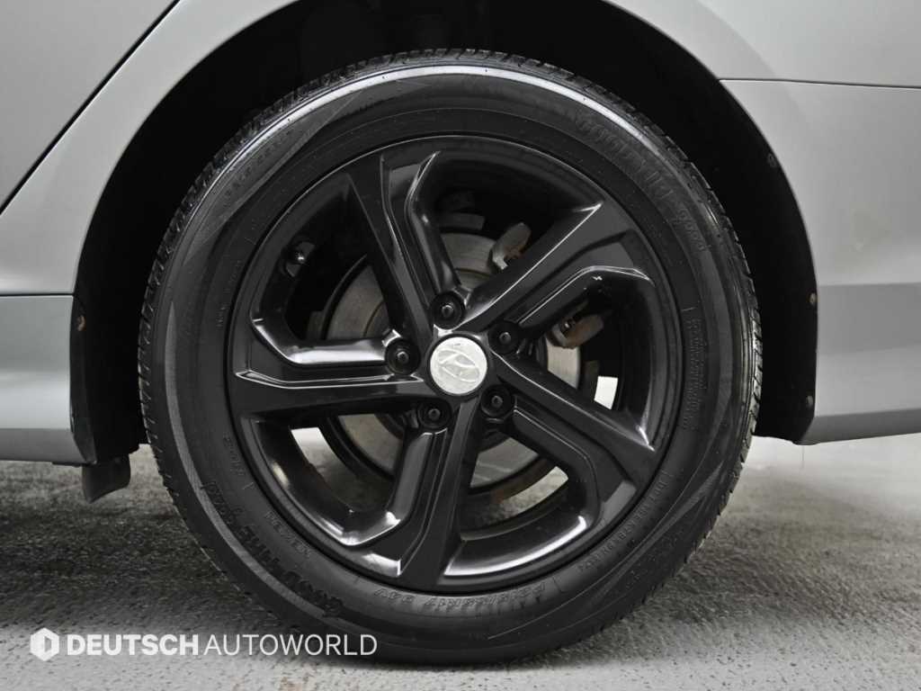 Hyundai Sonata — photo 05