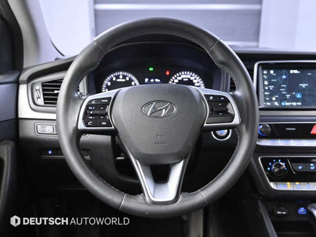 Hyundai Sonata — photo 13