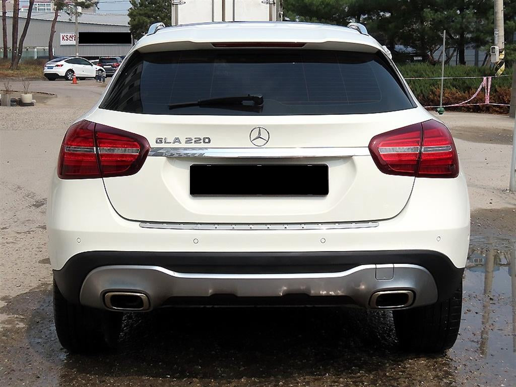 Mercedes-Benz GLA-Class — photo 04