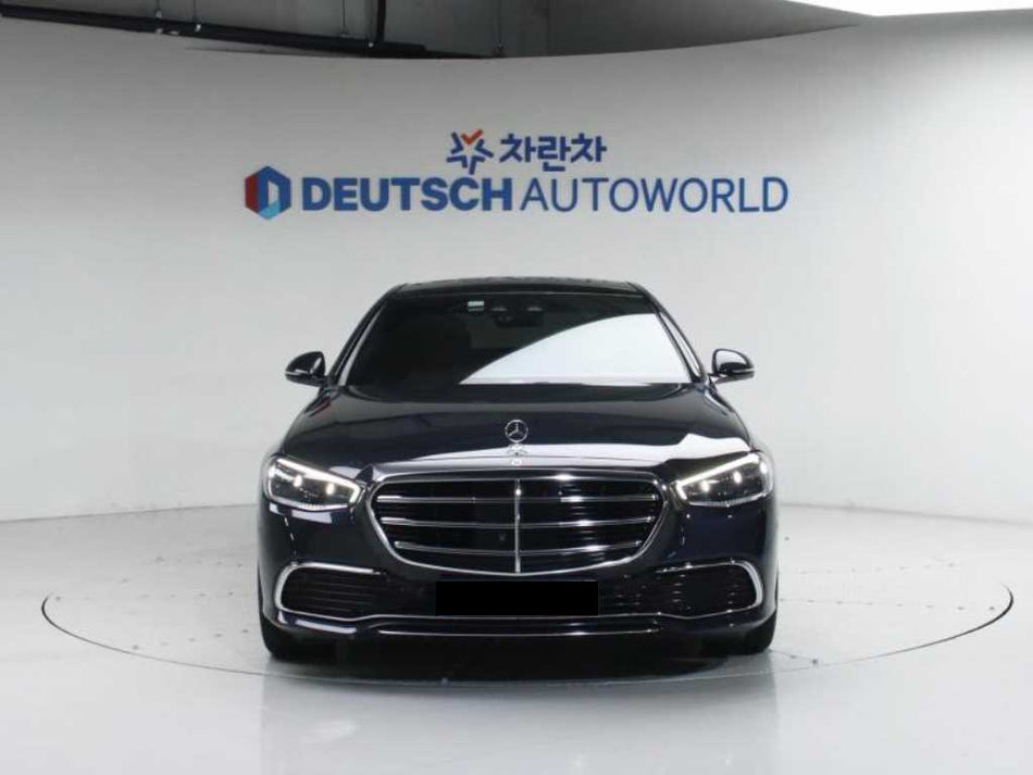 Mercedes-Benz S-Class — photo 01
