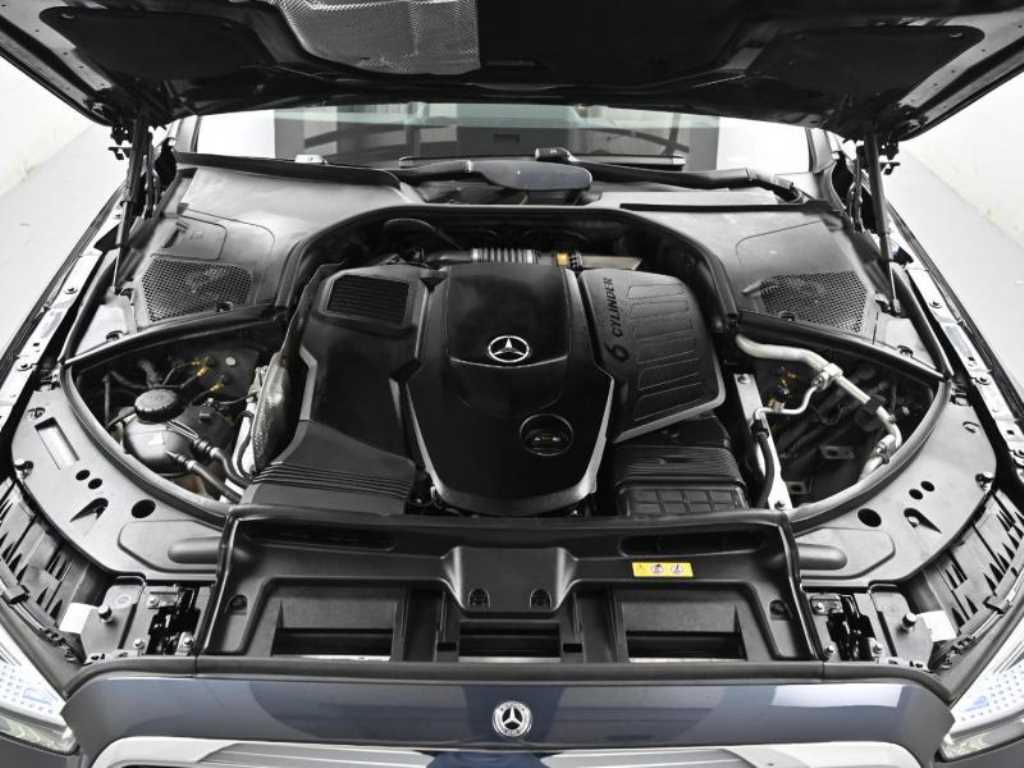Mercedes-Benz S-Class — photo 06