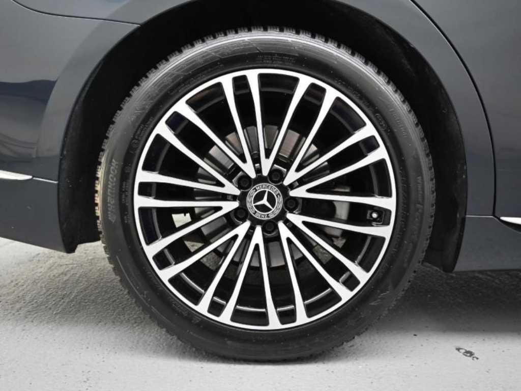 Mercedes-Benz S-Class — photo 07