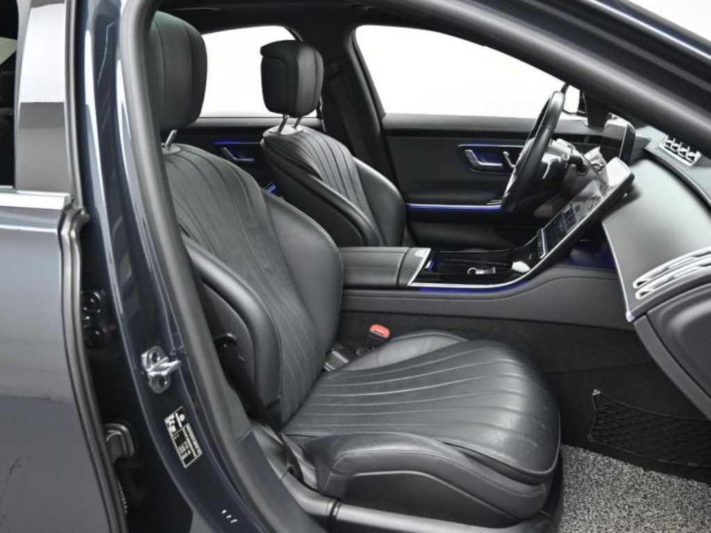 Mercedes-Benz S-Class — photo 10