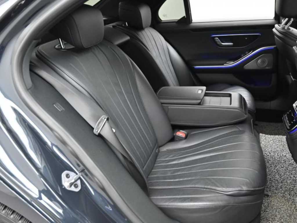 Mercedes-Benz S-Class — photo 12
