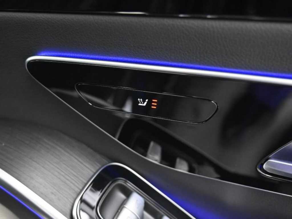 Mercedes-Benz S-Class — photo 16