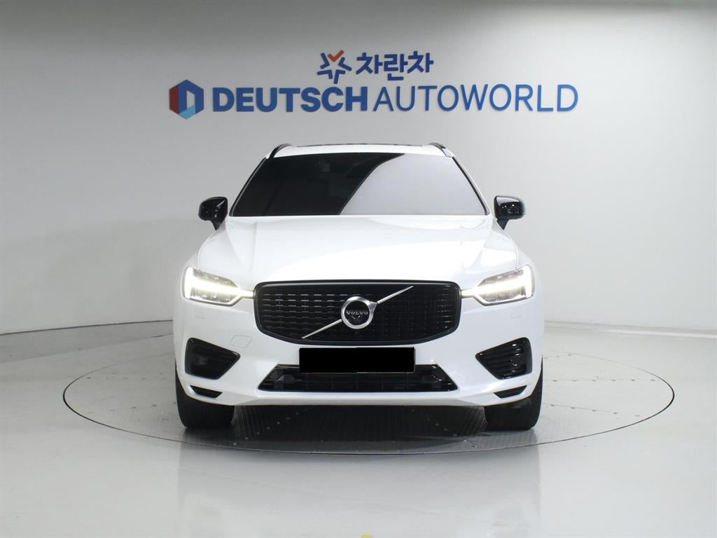 Volvo XC60 — photo 03