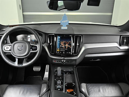 Volvo XC60 — photo 07