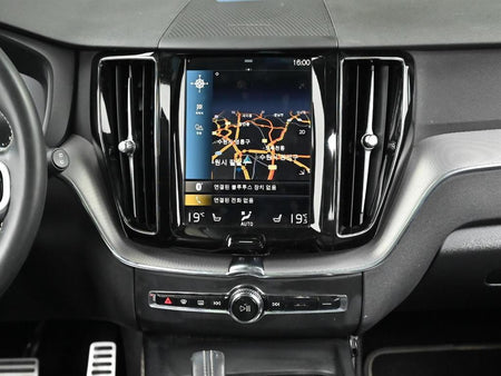 Volvo XC60 — photo 14