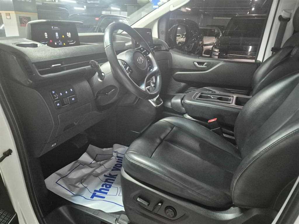 Hyundai Staria — photo 08