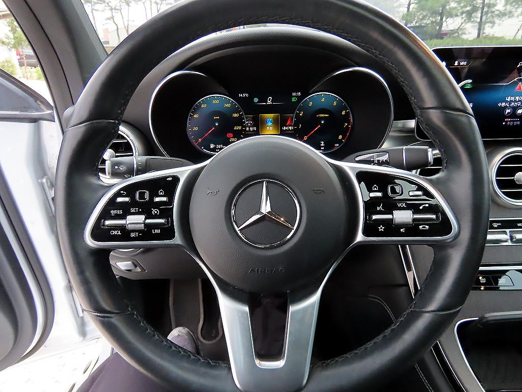 Mercedes-Benz GLC-Class — photo 08