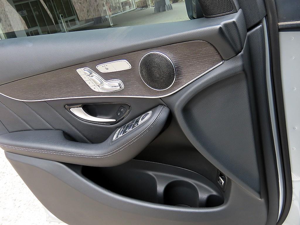 Mercedes-Benz GLC-Class — photo 12