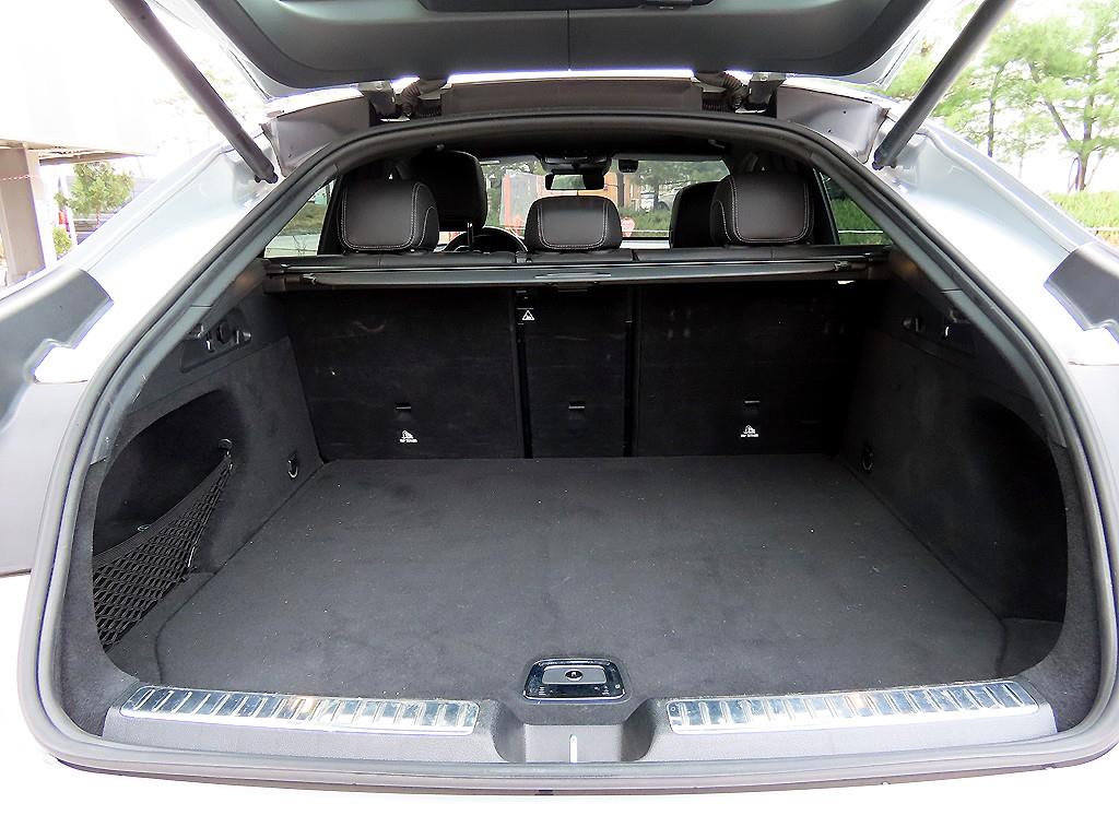 Mercedes-Benz GLC-Class — photo 16
