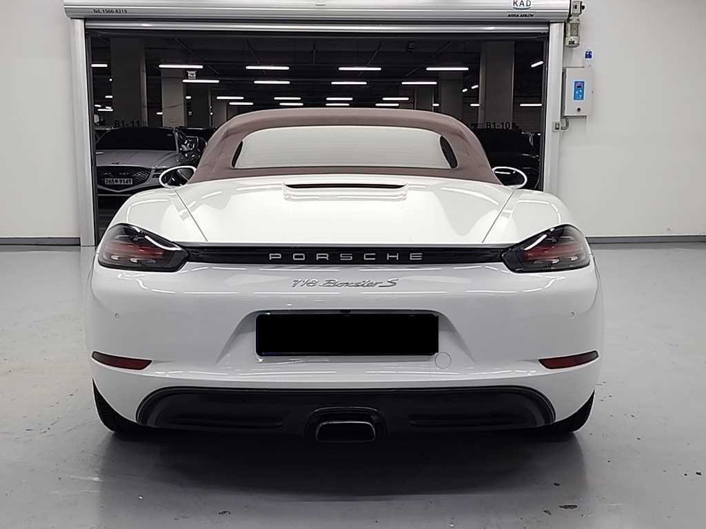 Porsche 718 — photo 03