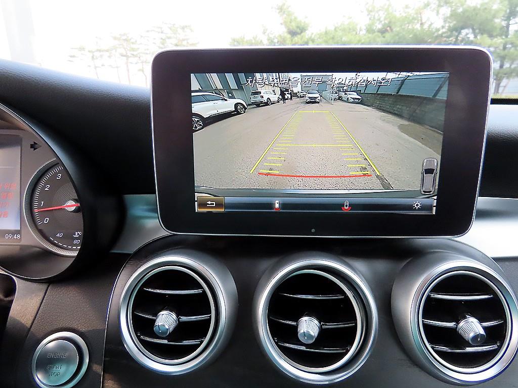 Mercedes-Benz GLC-Class — photo 16