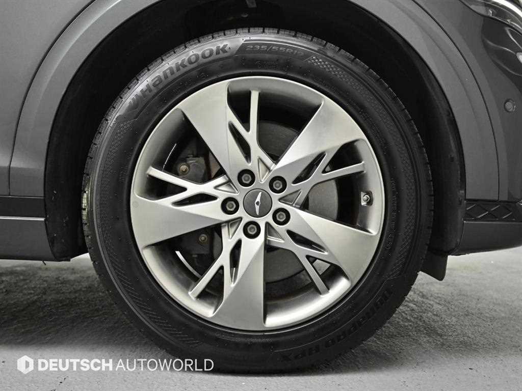 Genesis GV70 — photo 05