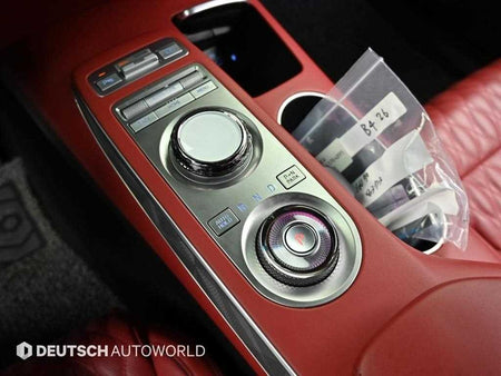 Genesis GV70 — photo 09