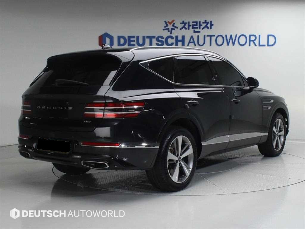 Genesis GV80 — photo 02