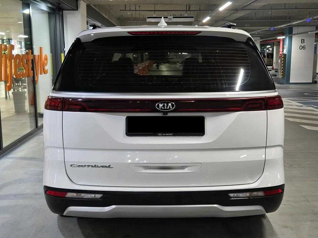 Kia Carnival — photo 05