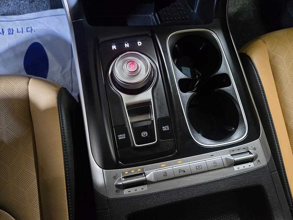 Kia Carnival — photo 13
