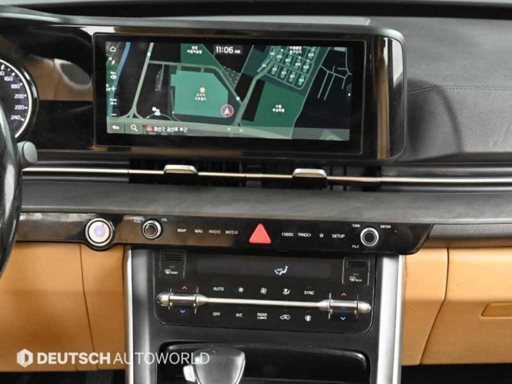 Kia Carnival — photo 08