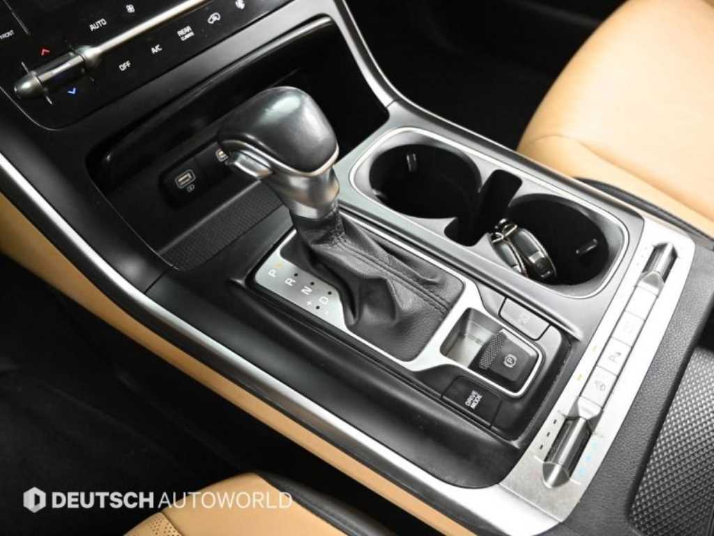Kia Carnival — photo 12