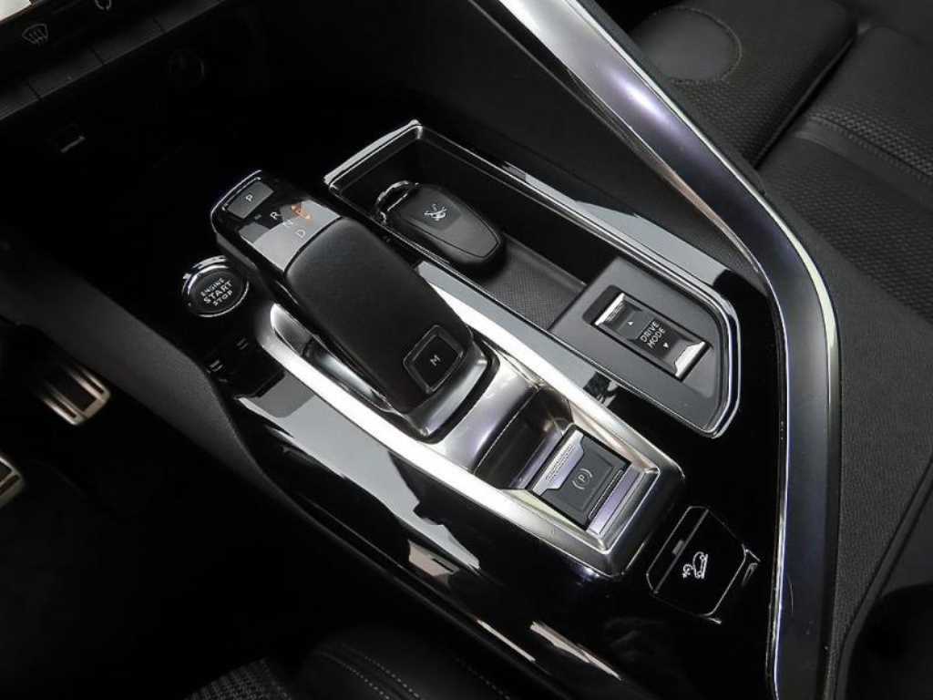 Peugeot 3008 — photo 09