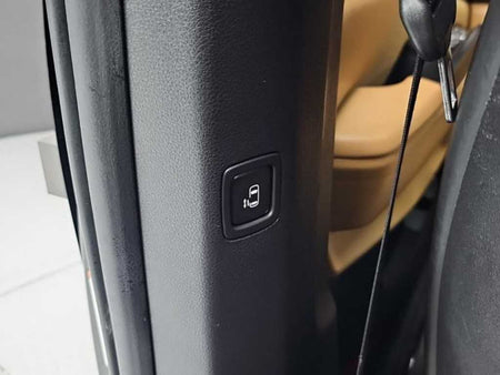 Kia Carnival — photo 16