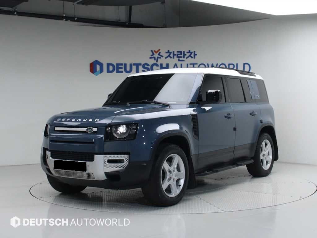 Land Rover Defender — photo 01