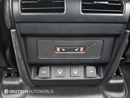 Land Rover Defender — photo 16