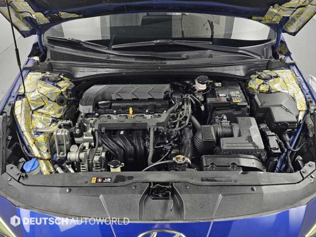 Hyundai Avante — photo 06