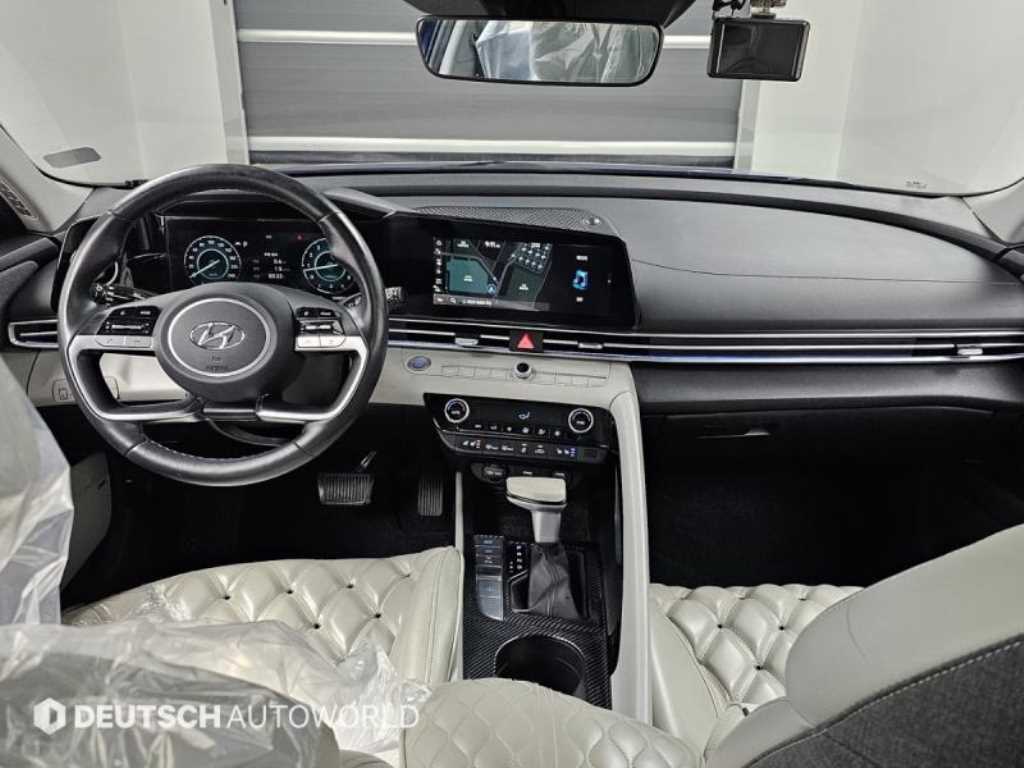 Hyundai Avante — photo 07