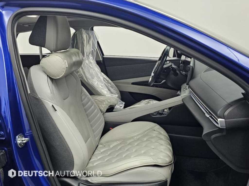 Hyundai Avante — photo 10