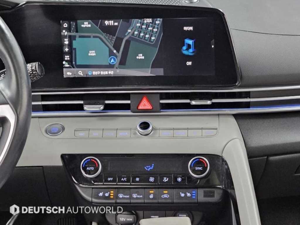 Hyundai Avante — photo 14