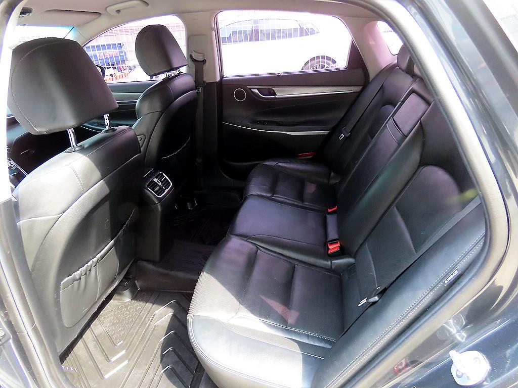 Hyundai Grandeur — photo 06