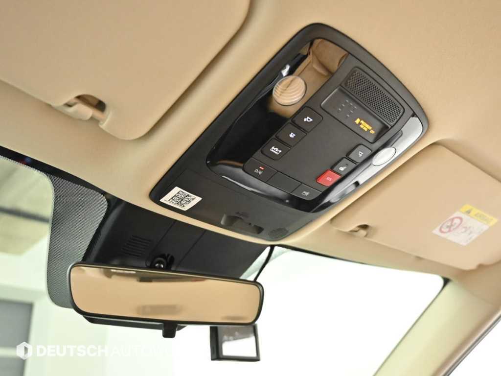 Kia Carnival — photo 18