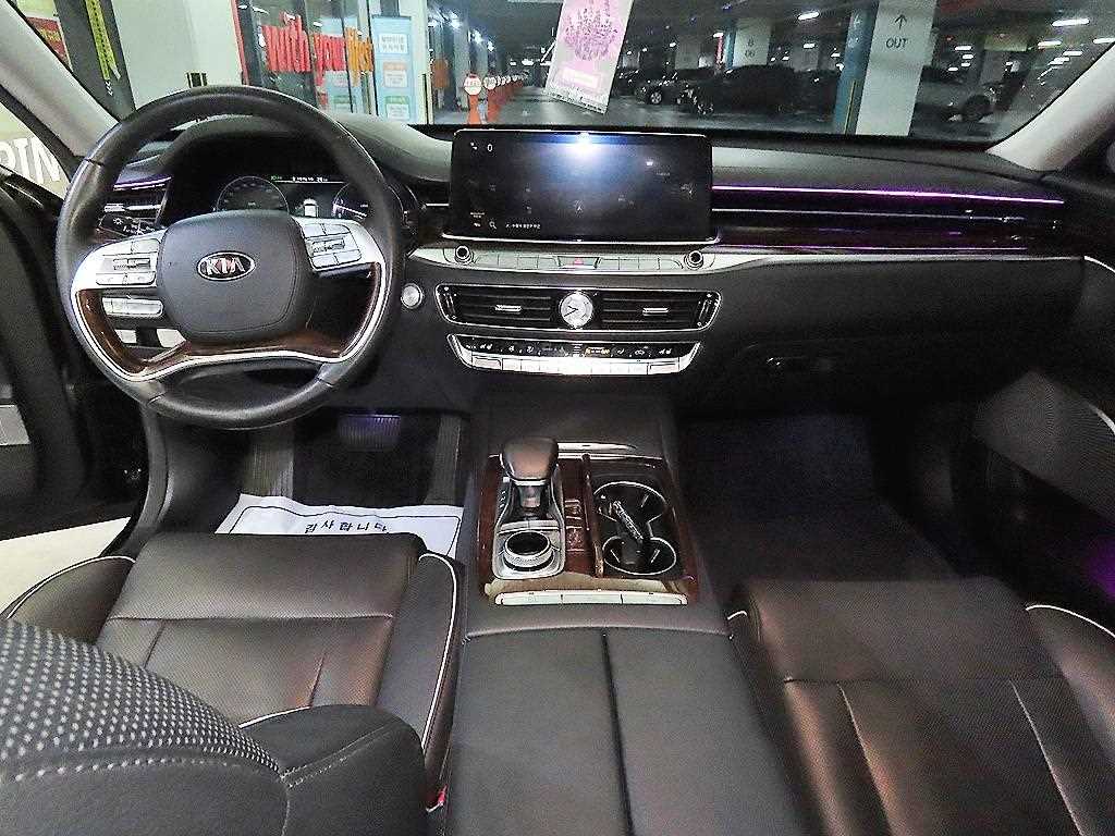 Kia K9 — photo 10