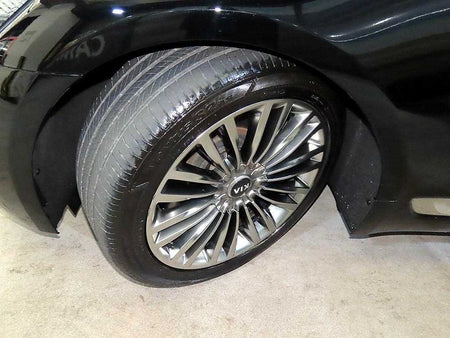 Kia K9 — photo 20