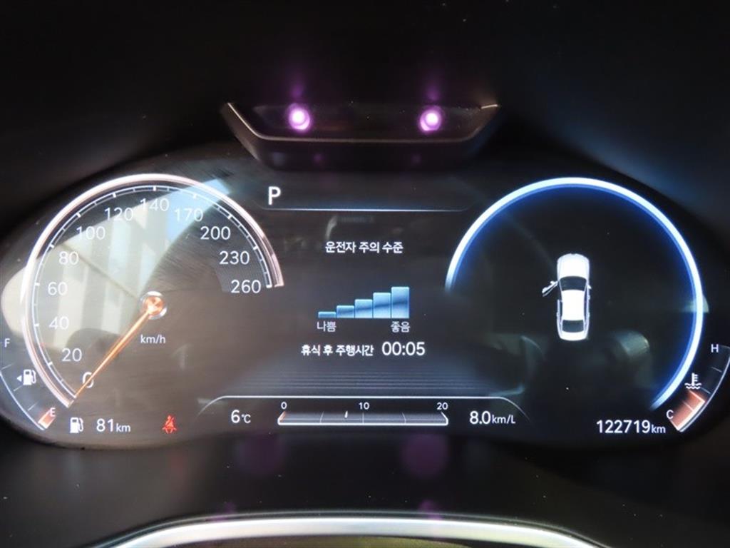 Genesis G80 — photo 12