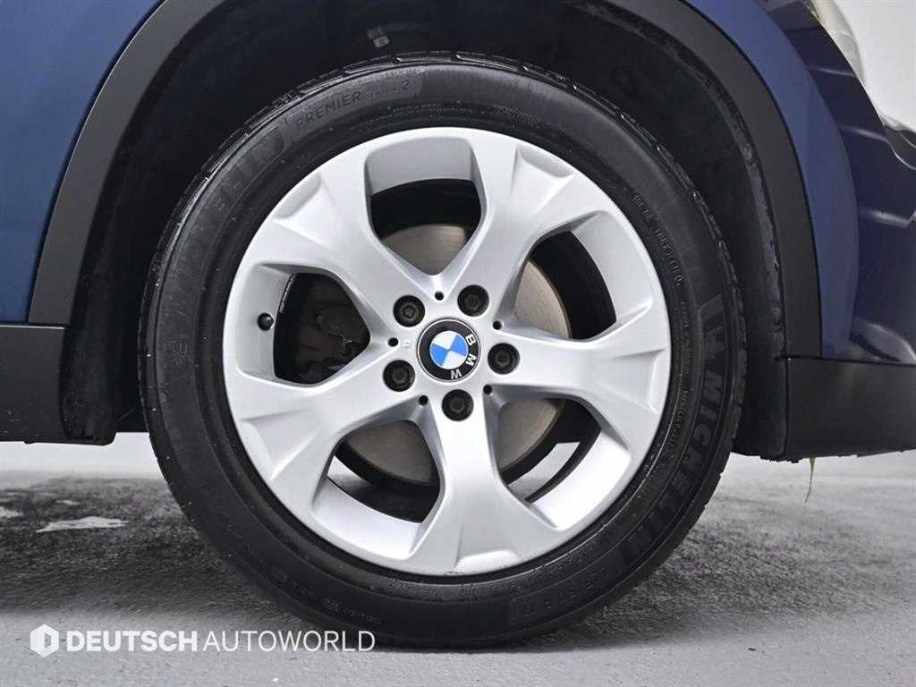 BMW X1 — photo 05